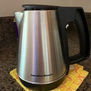 Hamilton beach electric kettle / donut maker